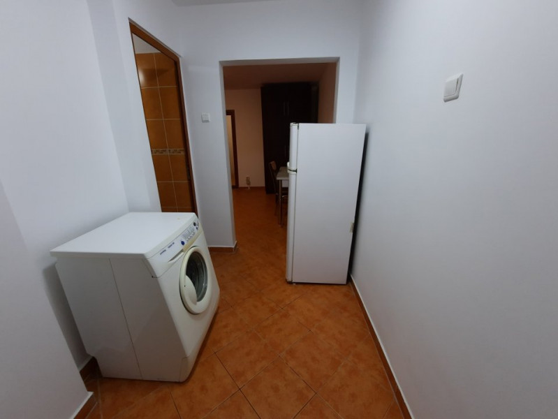 Apartament 2 camere parter - Centrala proprie - Zona Complex