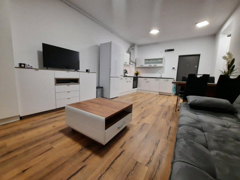 Apartament de lux în zona Aradului aproape de Mall pret de la 190 lei/zi