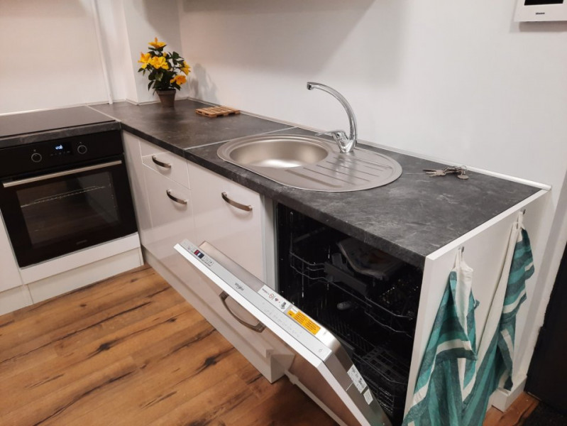 Apartament de lux în zona Aradului aproape de Mall pret de la 190 lei/zi