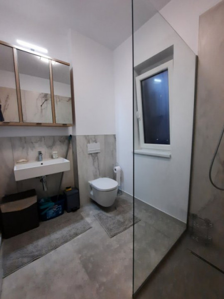 Apartament de lux în zona Aradului aproape de Mall pret de la 190 lei/zi