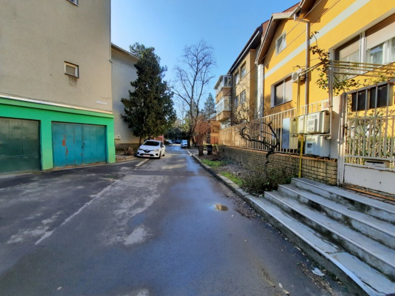 Apartament frumos! Central vis-a-vis de ISHO zona Neptun. 0% Comision!