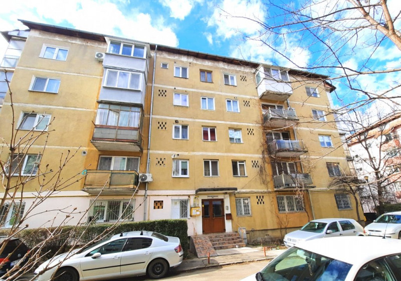 Apartament cu 4 camere etaj 2, zona - Girocului Județean, 0% Comision!