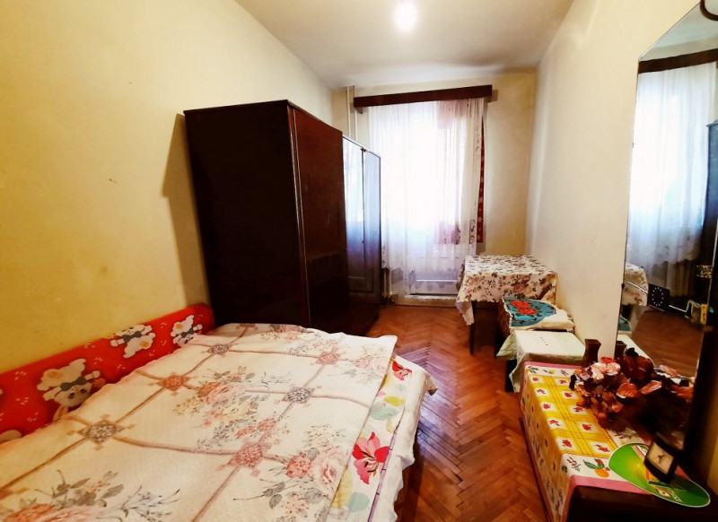 Apartament cu 4 camere etaj 2, zona - Girocului Județean, 0% Comision!