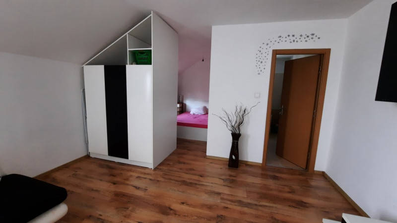 Apartament elegant decomandat mobilat si utilata. Zona Sagului-Kiriac.