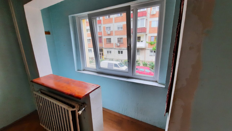 Garsoniera confort I etajul 1, bloc izolat in zona Torontal - Matei Basarab 