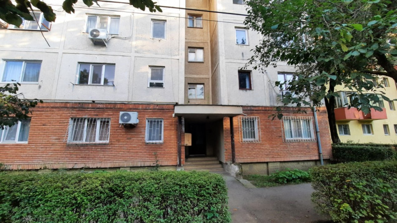 Garsoniera confort I zona Take Ionescu - Badea Cartan etaj 2 - libera