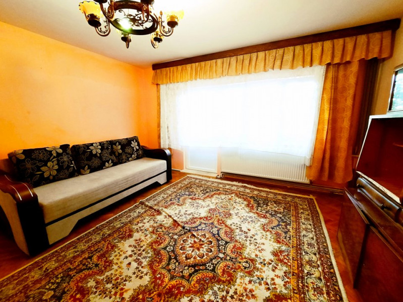 Apartament spatios etaj 2 cu centrala Zona Mircea cel Batran - 0% comision!