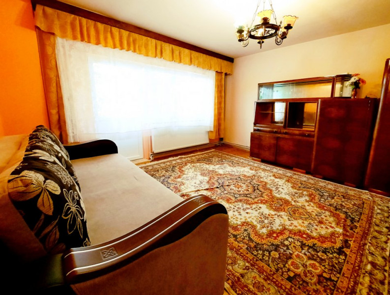 Apartament spatios etaj 2 cu centrala Zona Mircea cel Batran - 0% comision!