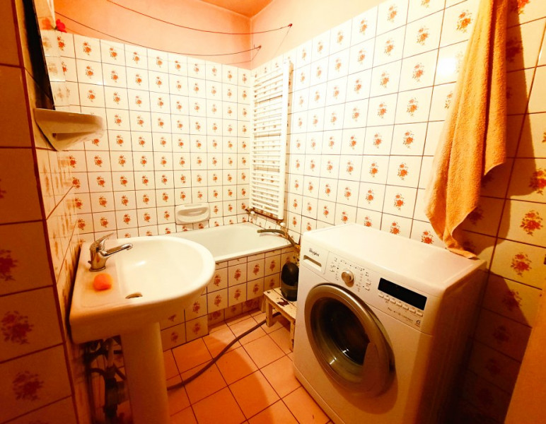 Apartament spatios etaj 2 cu centrala Zona Mircea cel Batran - 0% comision!